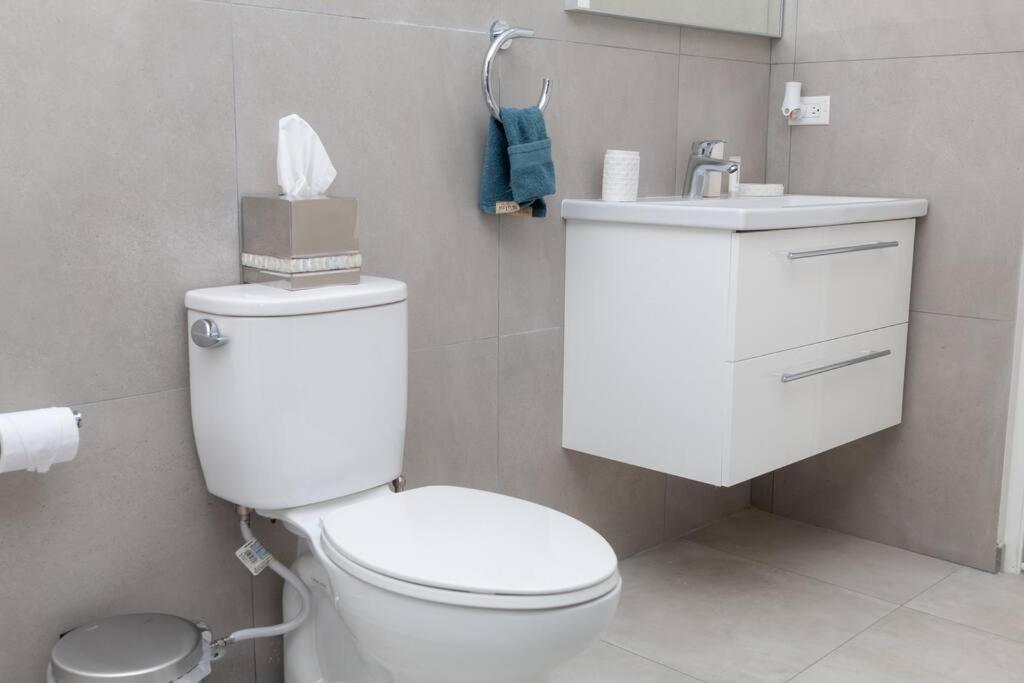 New! Cozy 1 Bedroom Condo- Gold Coast, Noord Aruba Palm Beach Ngoại thất bức ảnh