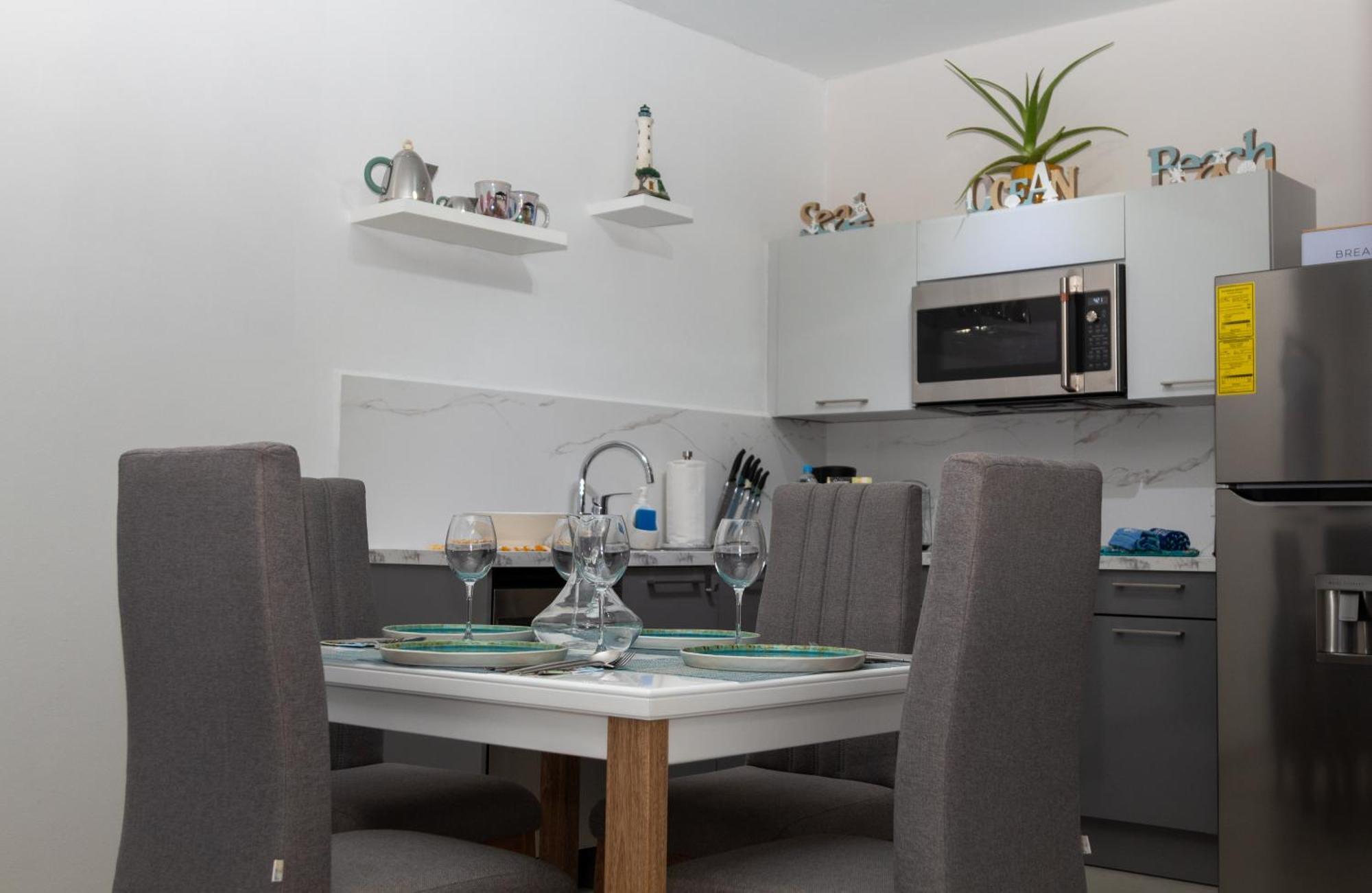 New! Cozy 1 Bedroom Condo- Gold Coast, Noord Aruba Palm Beach Ngoại thất bức ảnh